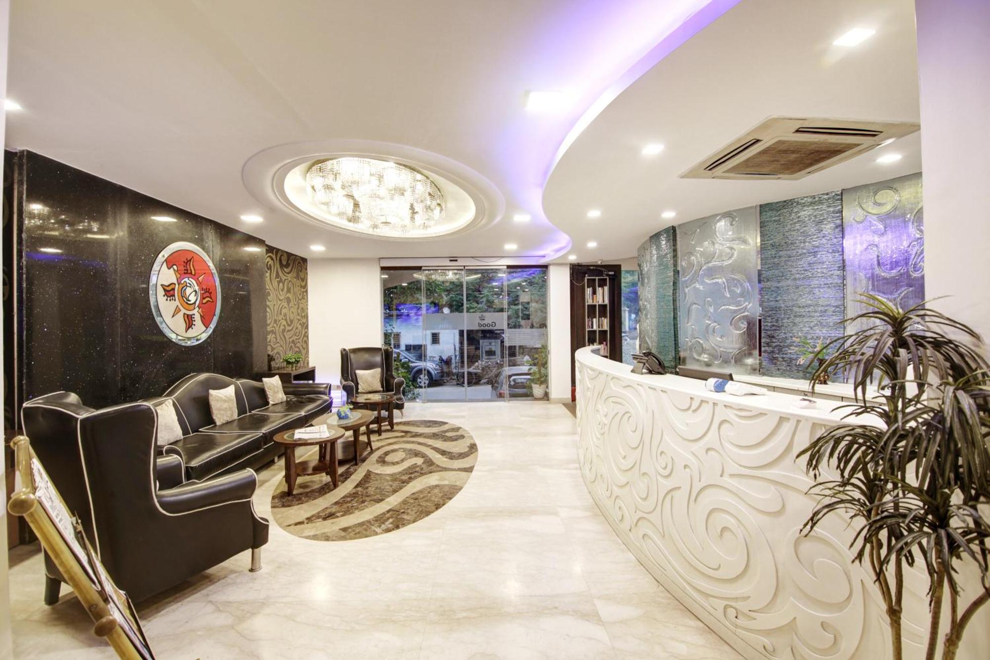 Hotel Good Times Near Ganga Ram Hospital And Karol Bagh Metro Delhi  Extérieur photo