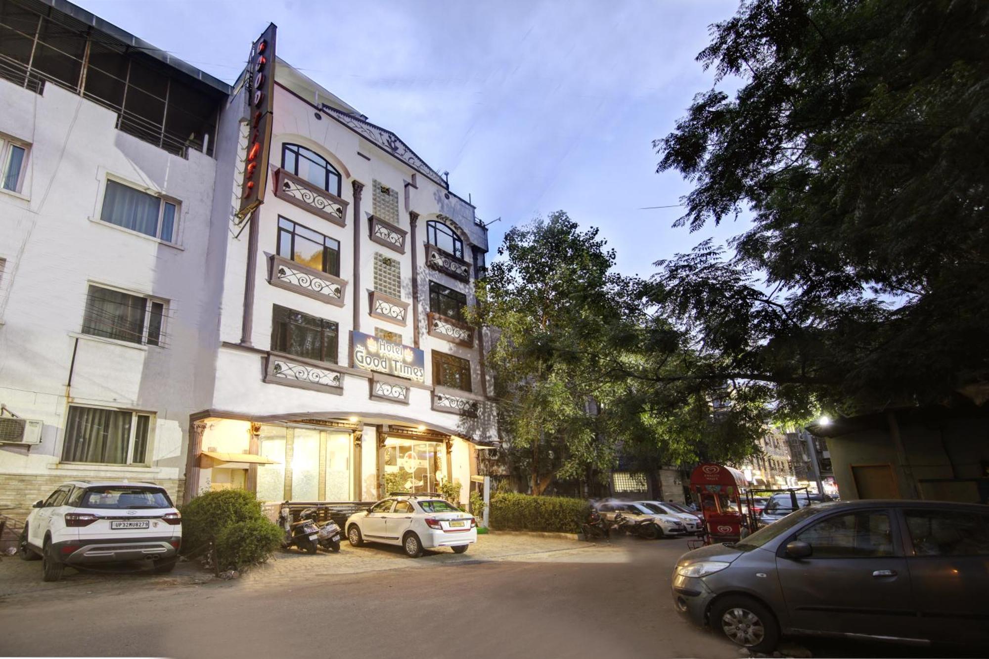 Hotel Good Times Near Ganga Ram Hospital And Karol Bagh Metro Delhi  Extérieur photo