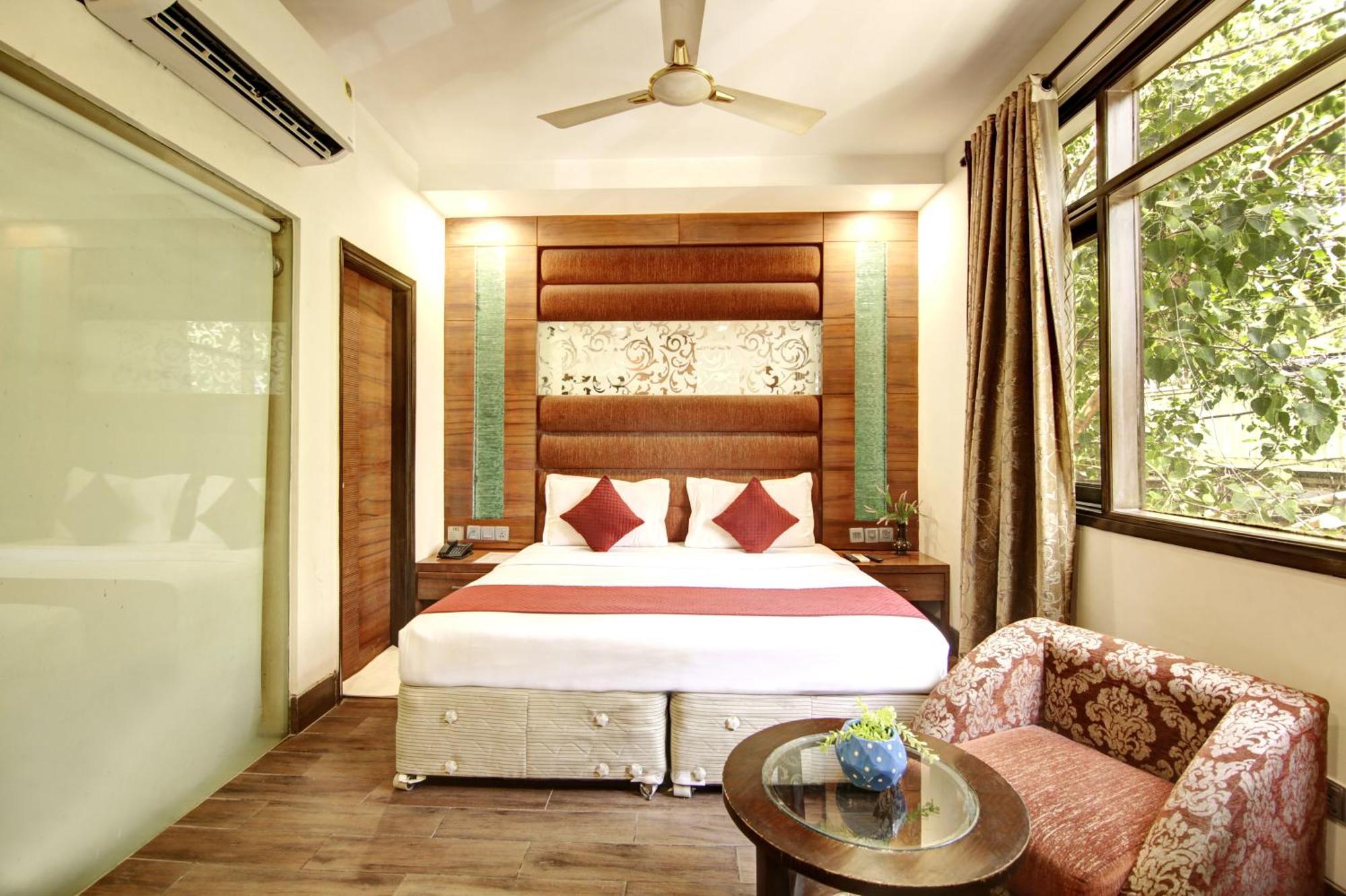 Hotel Good Times Near Ganga Ram Hospital And Karol Bagh Metro Delhi  Extérieur photo
