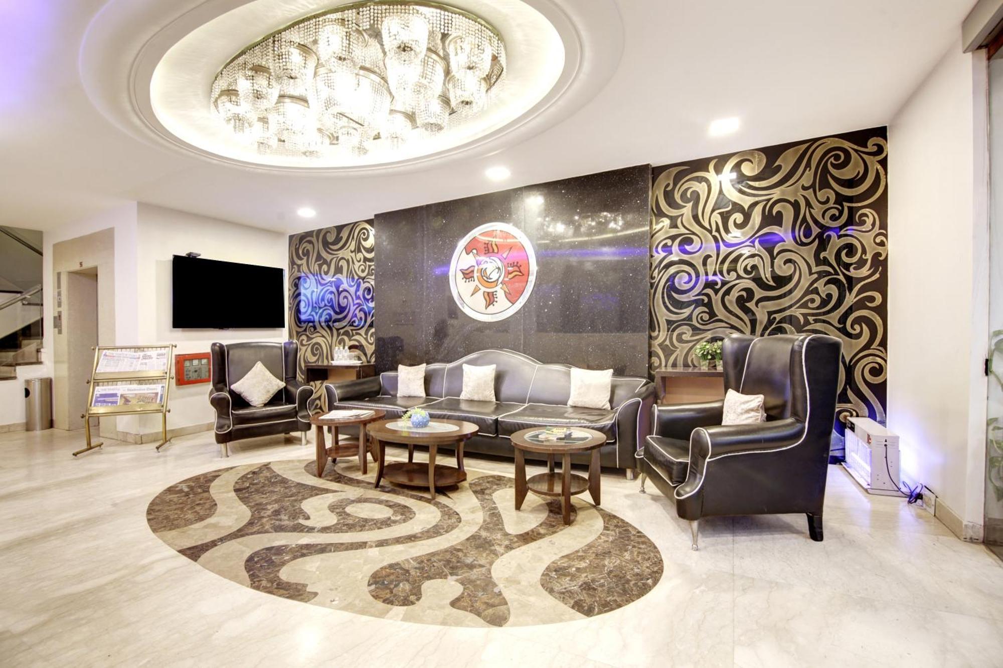 Hotel Good Times Near Ganga Ram Hospital And Karol Bagh Metro Delhi  Extérieur photo
