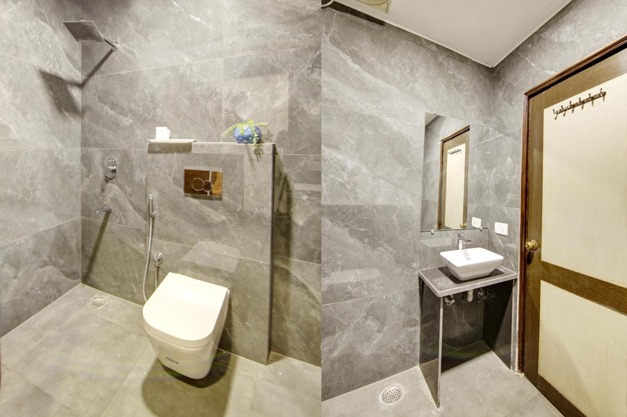 Hotel Good Times Near Ganga Ram Hospital And Karol Bagh Metro Delhi  Extérieur photo