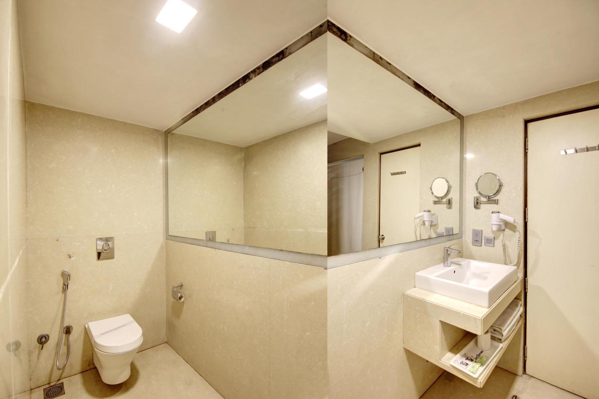 Hotel Good Times Near Ganga Ram Hospital And Karol Bagh Metro Delhi  Extérieur photo