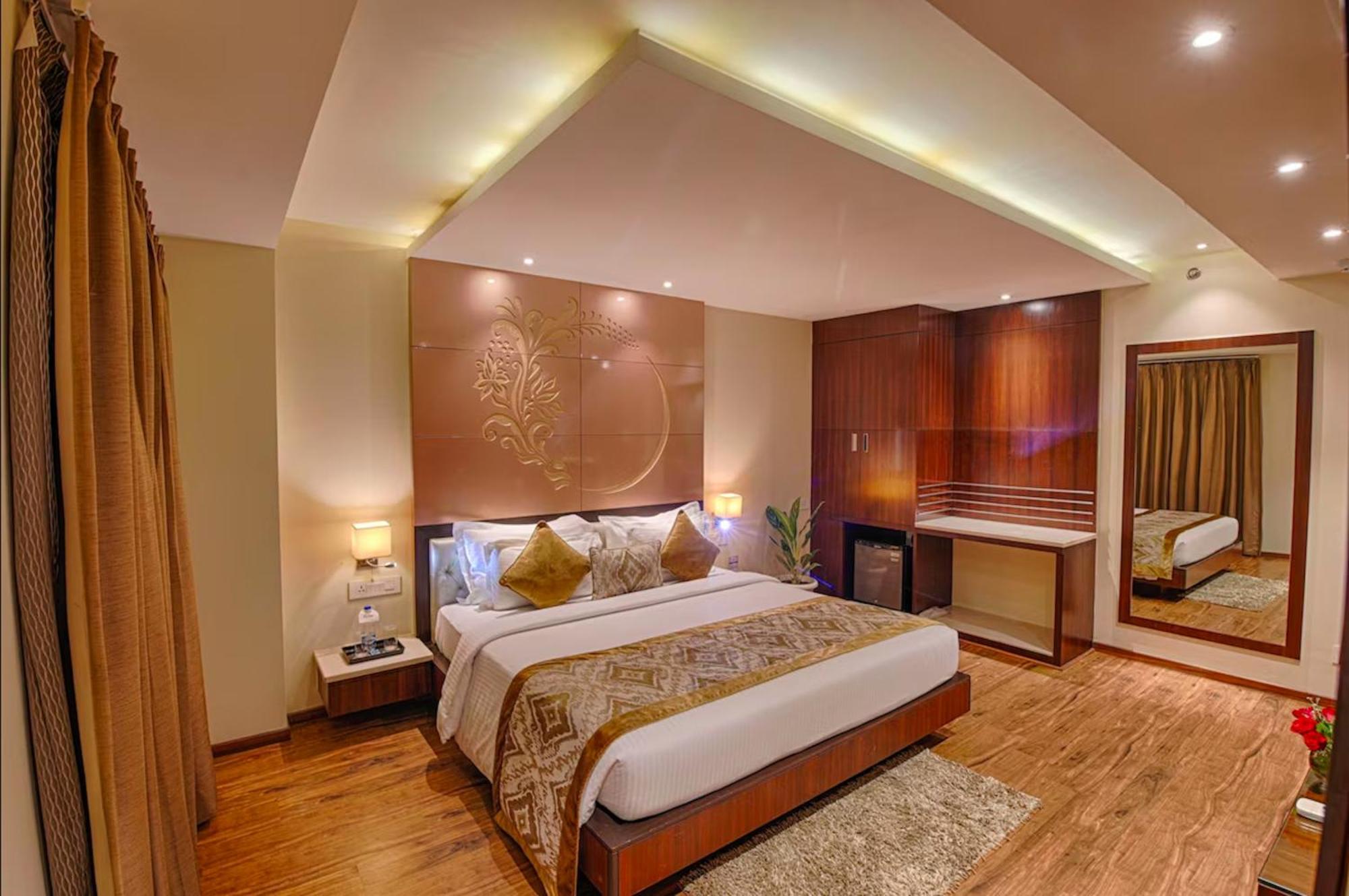 Hotel Good Times Near Ganga Ram Hospital And Karol Bagh Metro Delhi  Extérieur photo